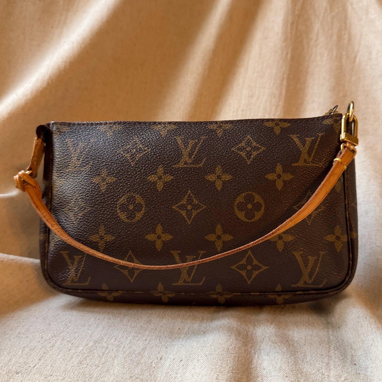 Louis Vuitton Monogram Pochette