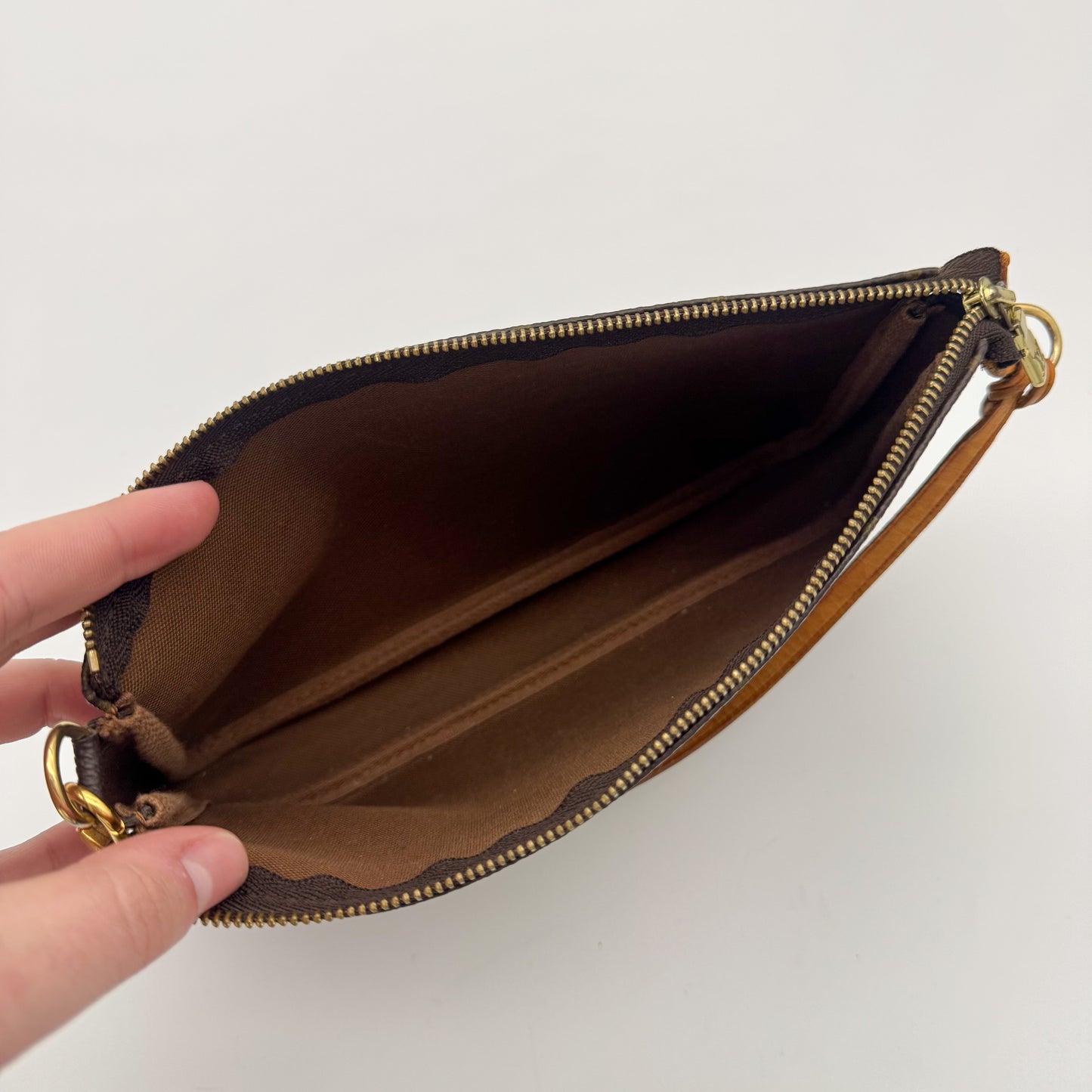 Louis Vuitton Monogram Pochette