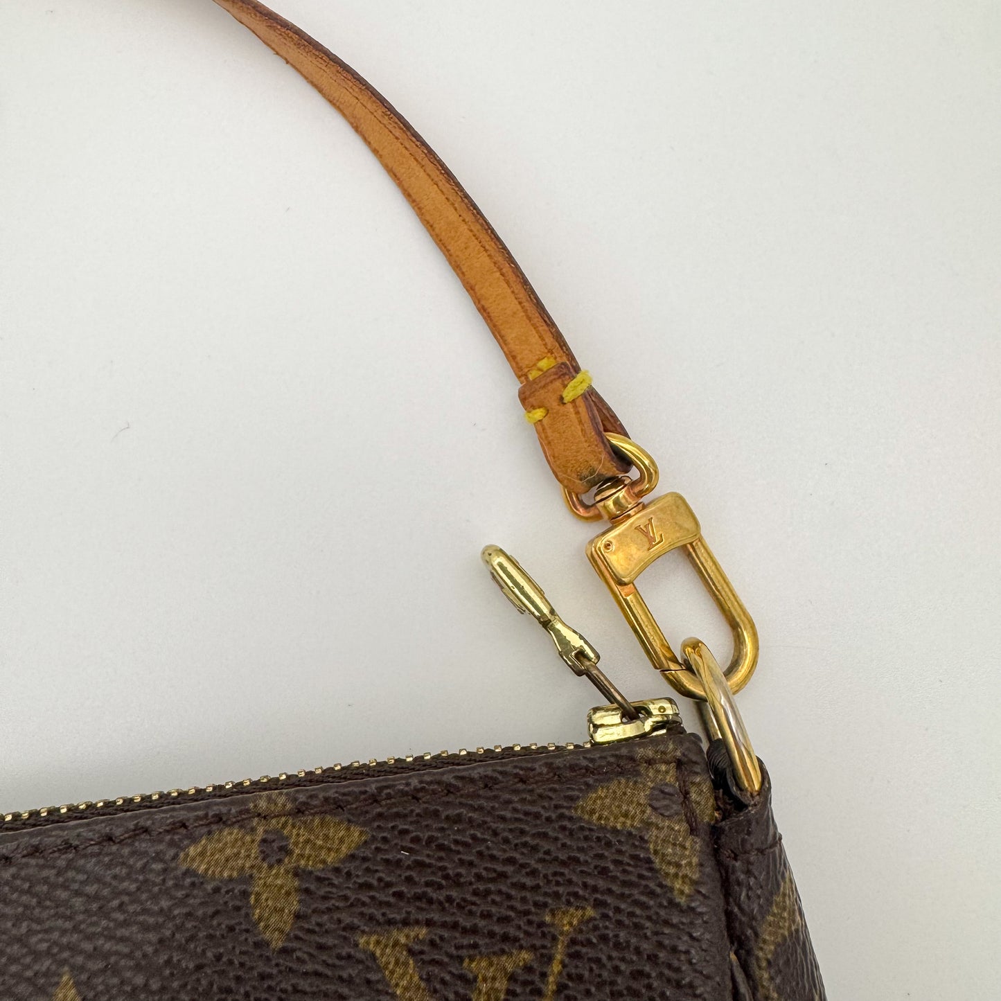 Louis Vuitton Monogram Pochette